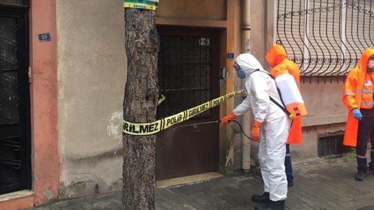 Corona virüs nedeniyle Balıkesir'de 4 bina karantinaya alındı
