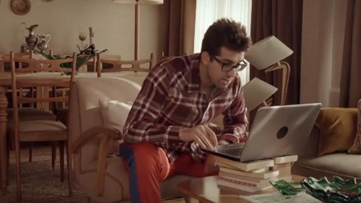 'Tutunamayanlar Çevrimiçi' fragmanı