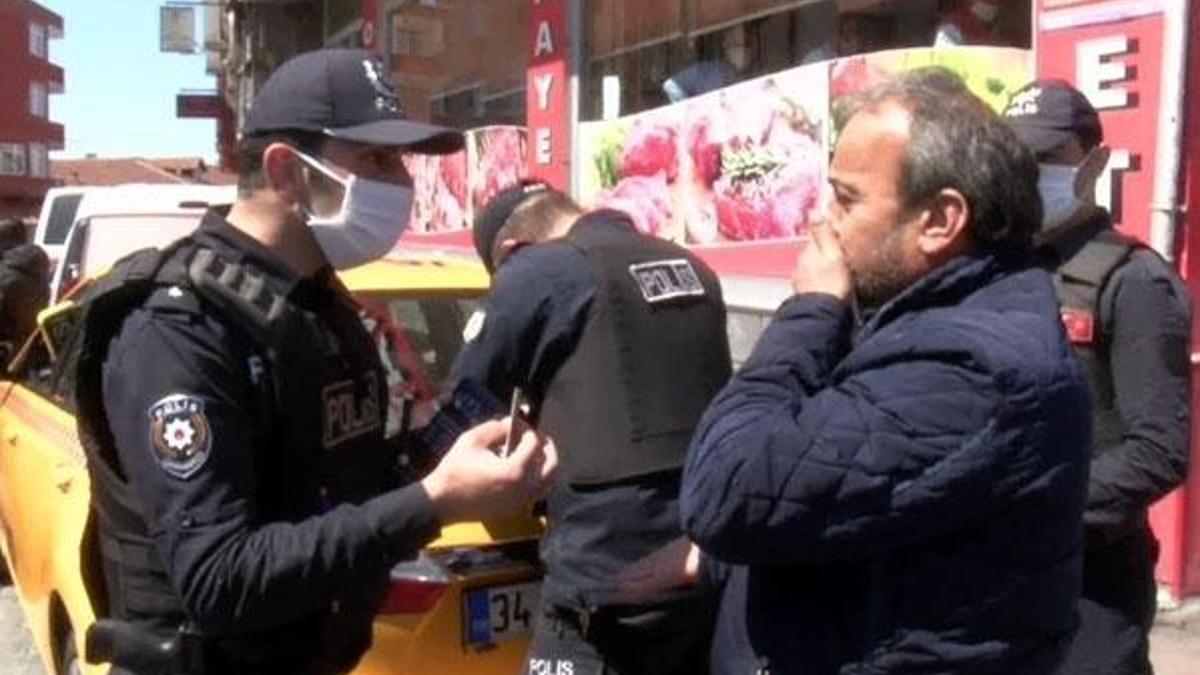 Polisten maskesiz vatandaşa: Siz maskenizi unuttunuz ama virüs bunu unutmaz