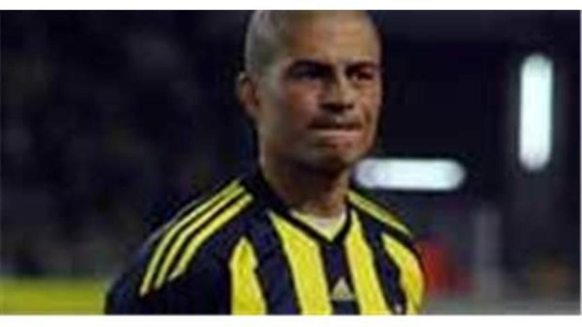 Alex'ten geri adım!