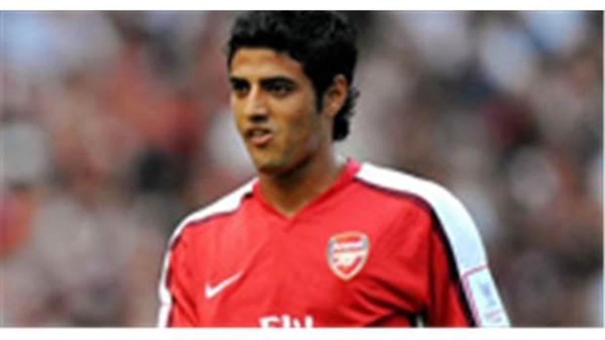 Arsenal'in golcüsünü alıyor