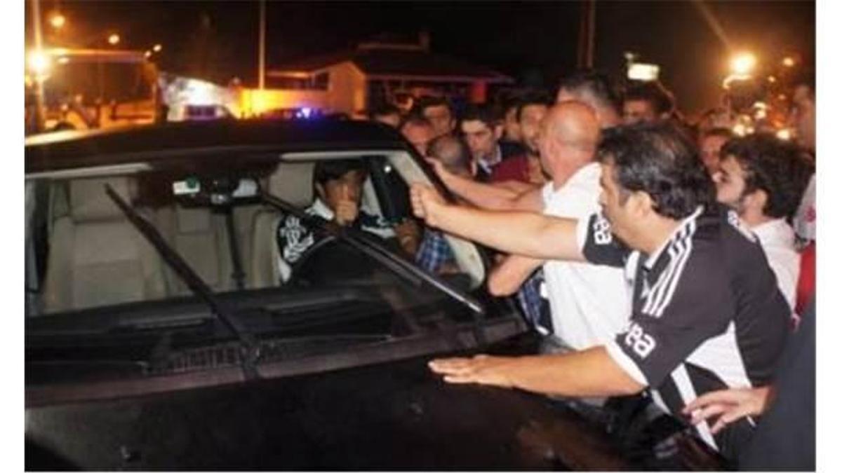 Taraftarlar Toraman'ın yolunu kesti!