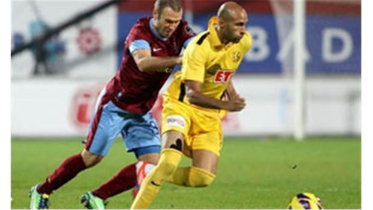 Eskişehir Avni Aker'de sert esti!