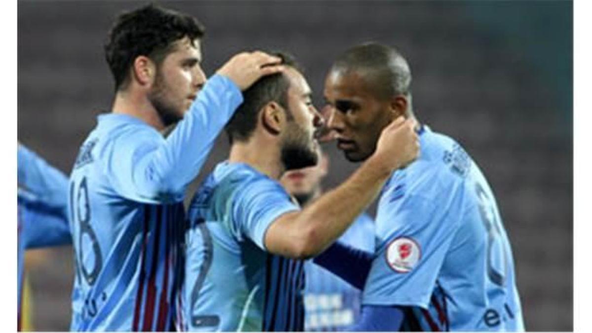 Avni Aker'de farklı galibiyet!