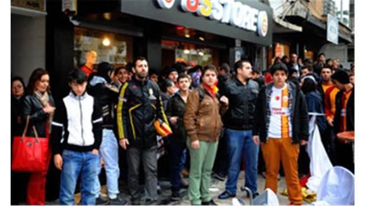 G.Saray taraftarına saldırı