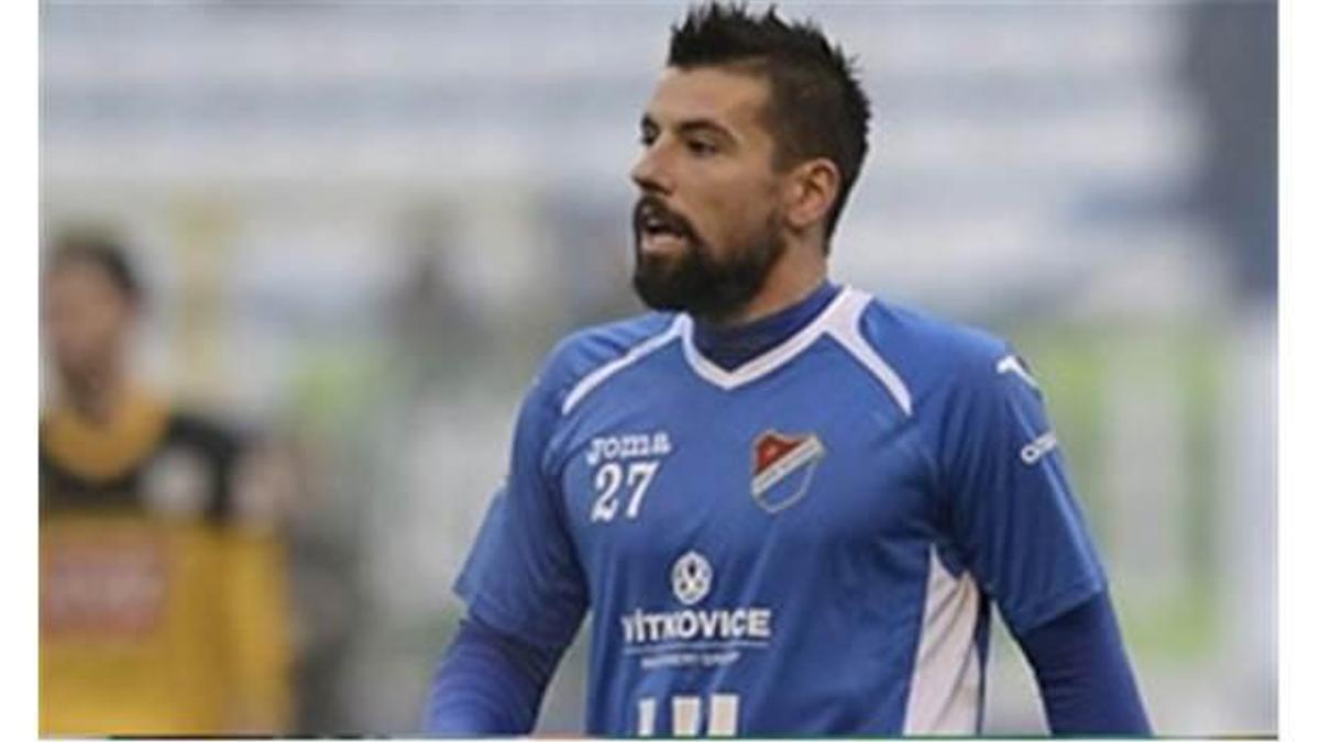 Milan Baros şova başladı!