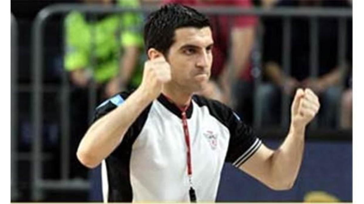 FIBA'dan Türk hakeme görev!