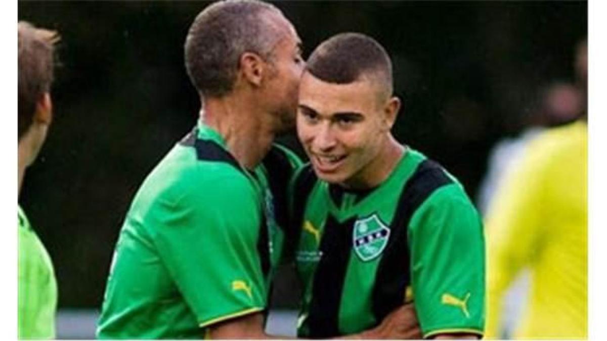 41 yaşında futbola geri döndü