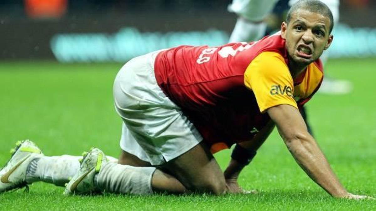 Galatasaray'da Melo şoku!