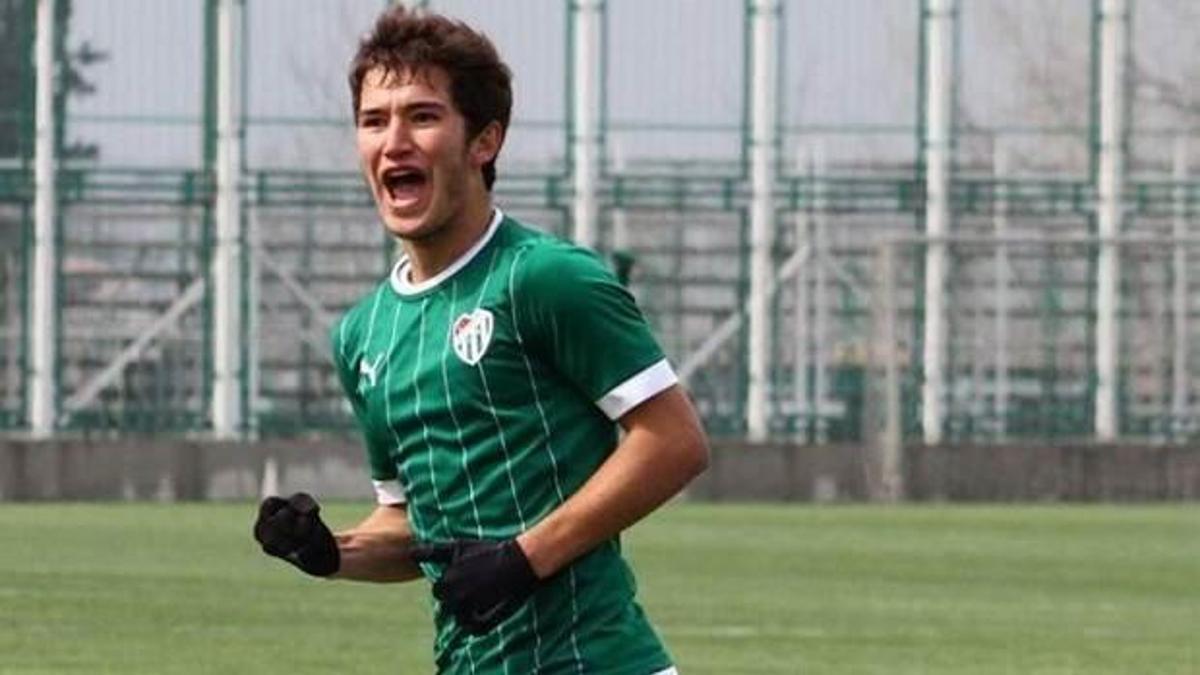 Oğulcan'a dev kanca