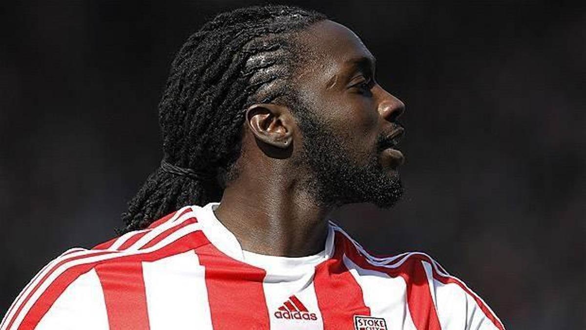 Büyük kapışma! Kenwyne Jones...