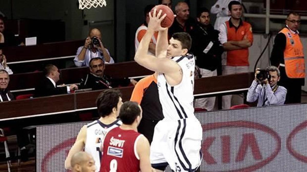 Batista Karşıyaka'da