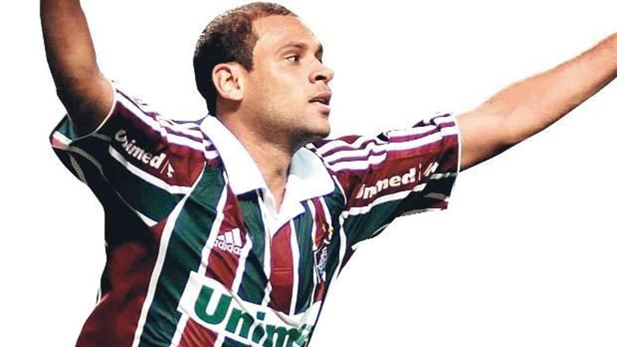 Ara transferde yine Carlinhos