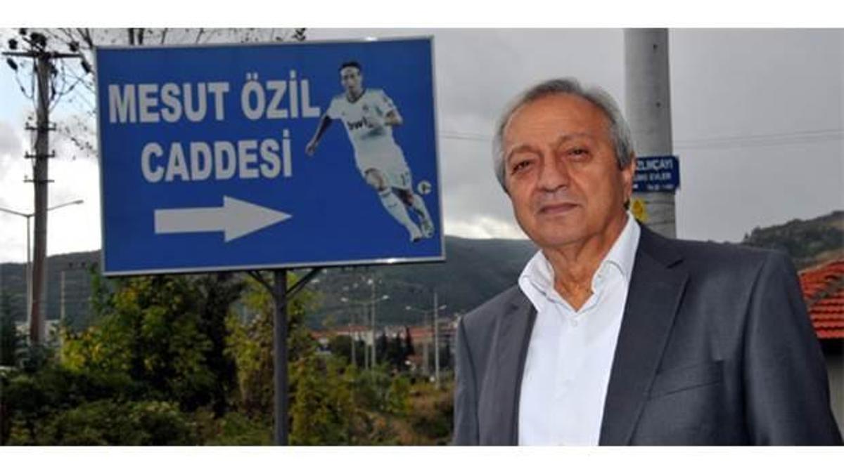 Özil'in babası Perez'i bombaladı