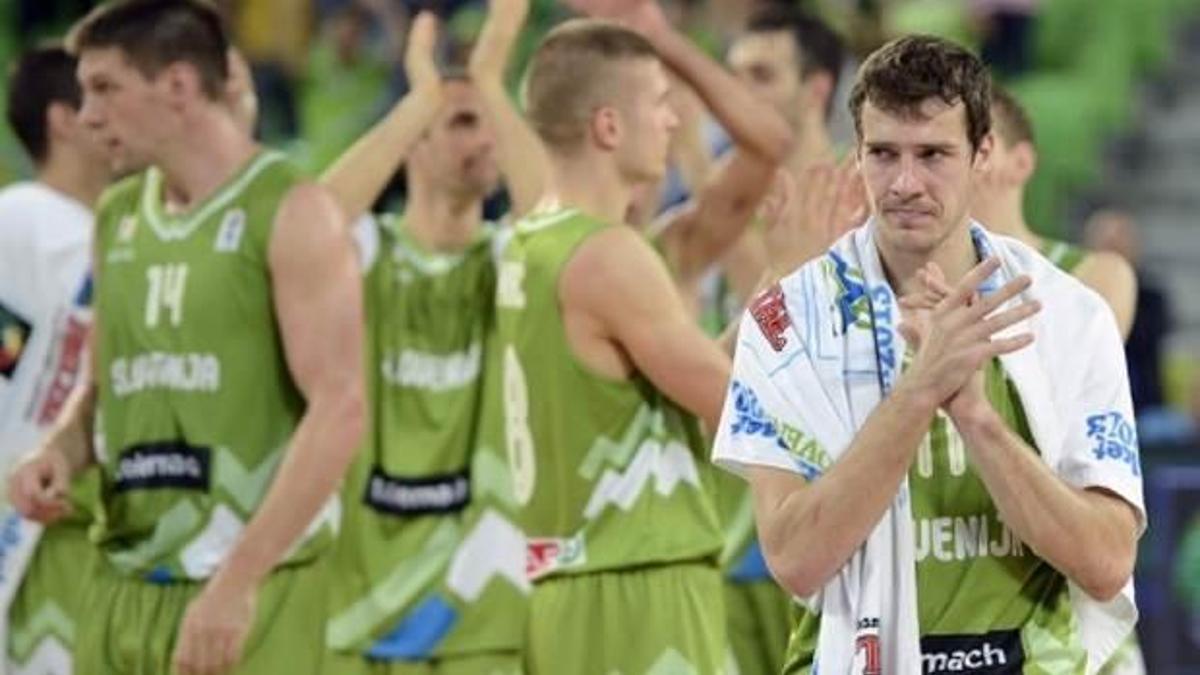 Slovenya bileti kaptı!