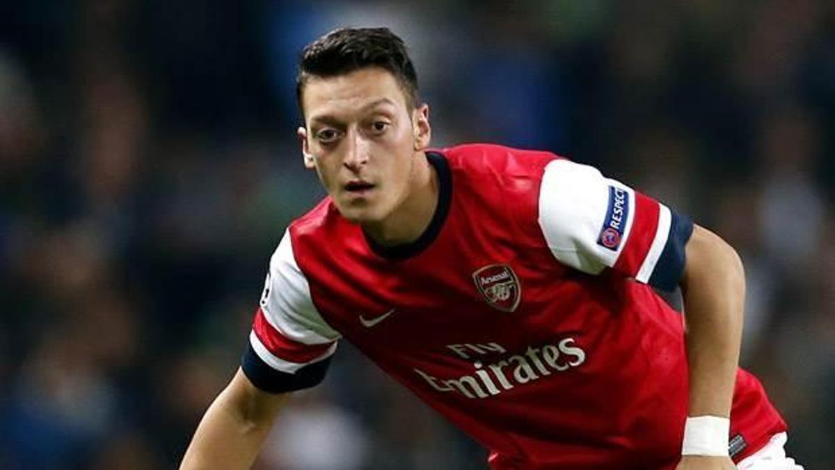Mesut'u Bergkamp ilan ettiler!