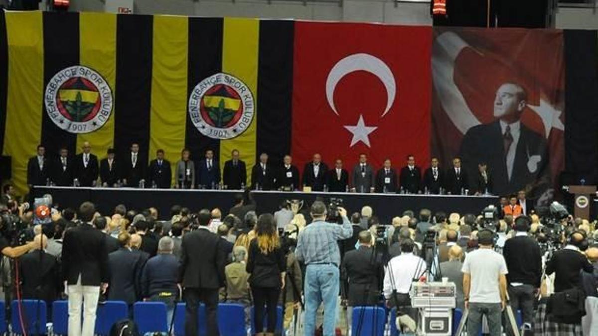 Kongrede küfür skandalı!