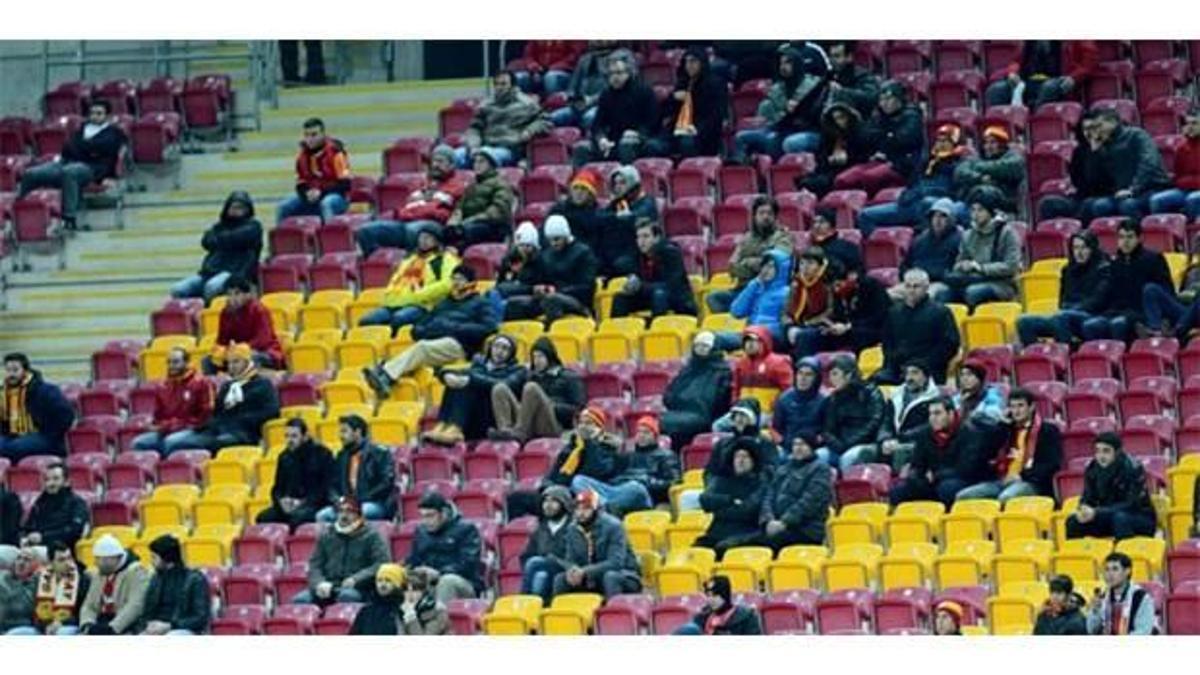 Arena'da şok! Yine Fatih Terim...