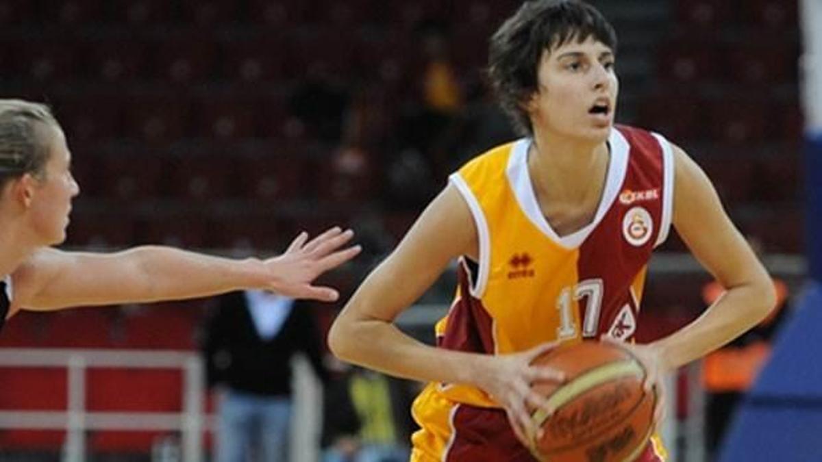 G.Saraylı yıldız hastaneye yatırıldı!