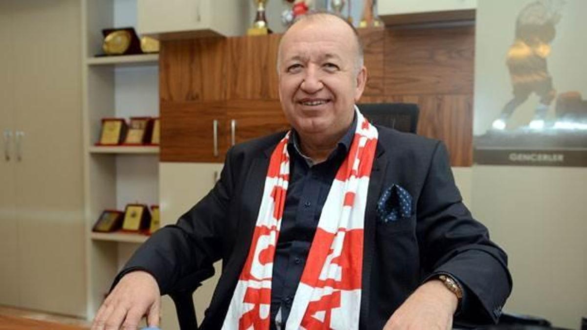 'Bir kaleci bir de stoper alacağız'