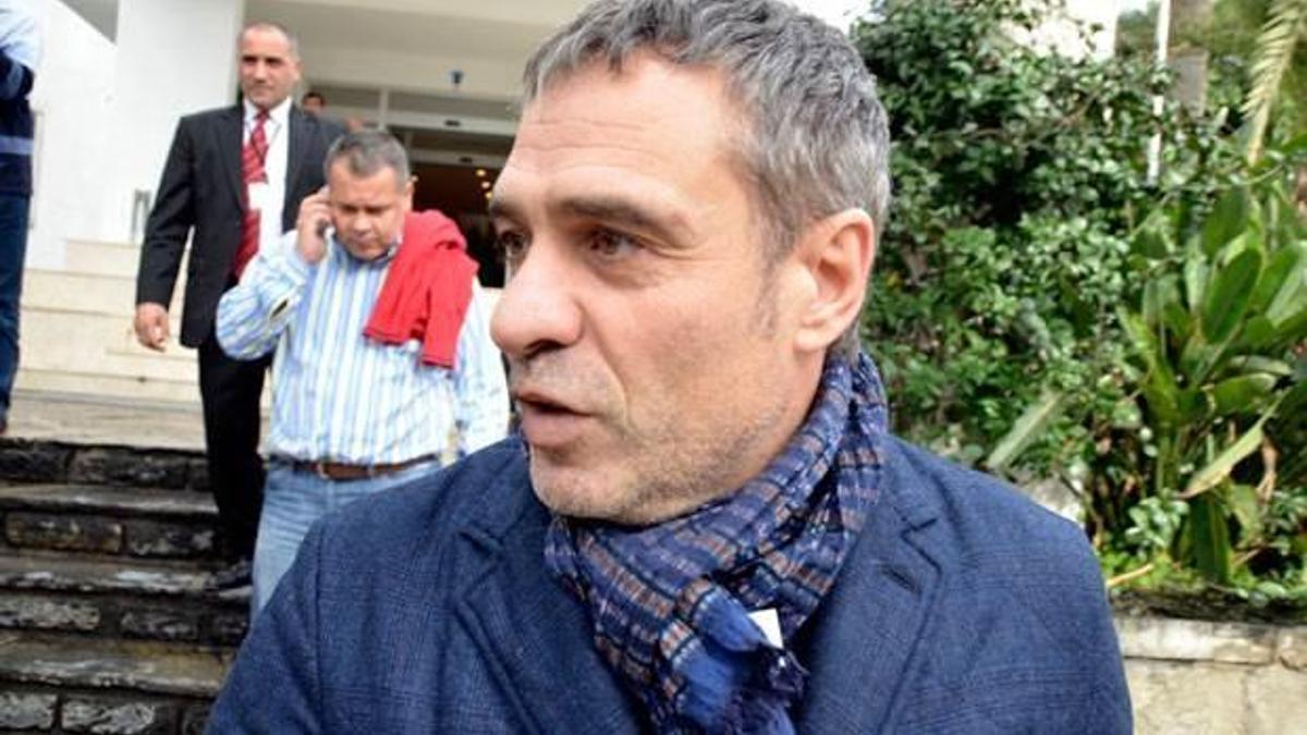 Ersun Yanal'dan sürpriz karar!
