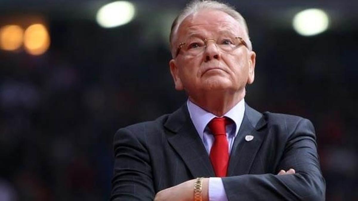 Anadolu Efes’te Ivkovic sesleri
