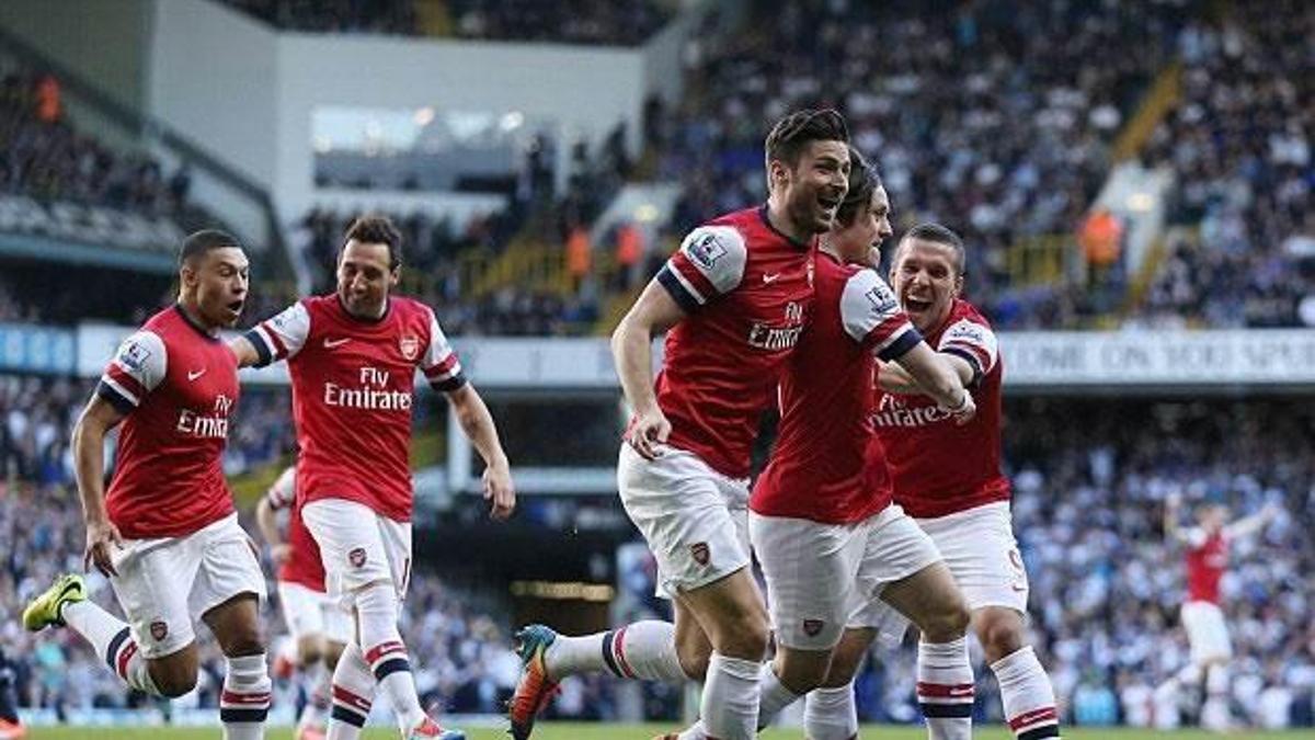 Derbide gülen Arsenal