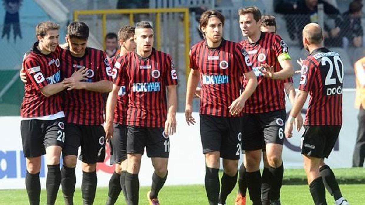 Elazığspor'a bir darbe de Gençler'den
