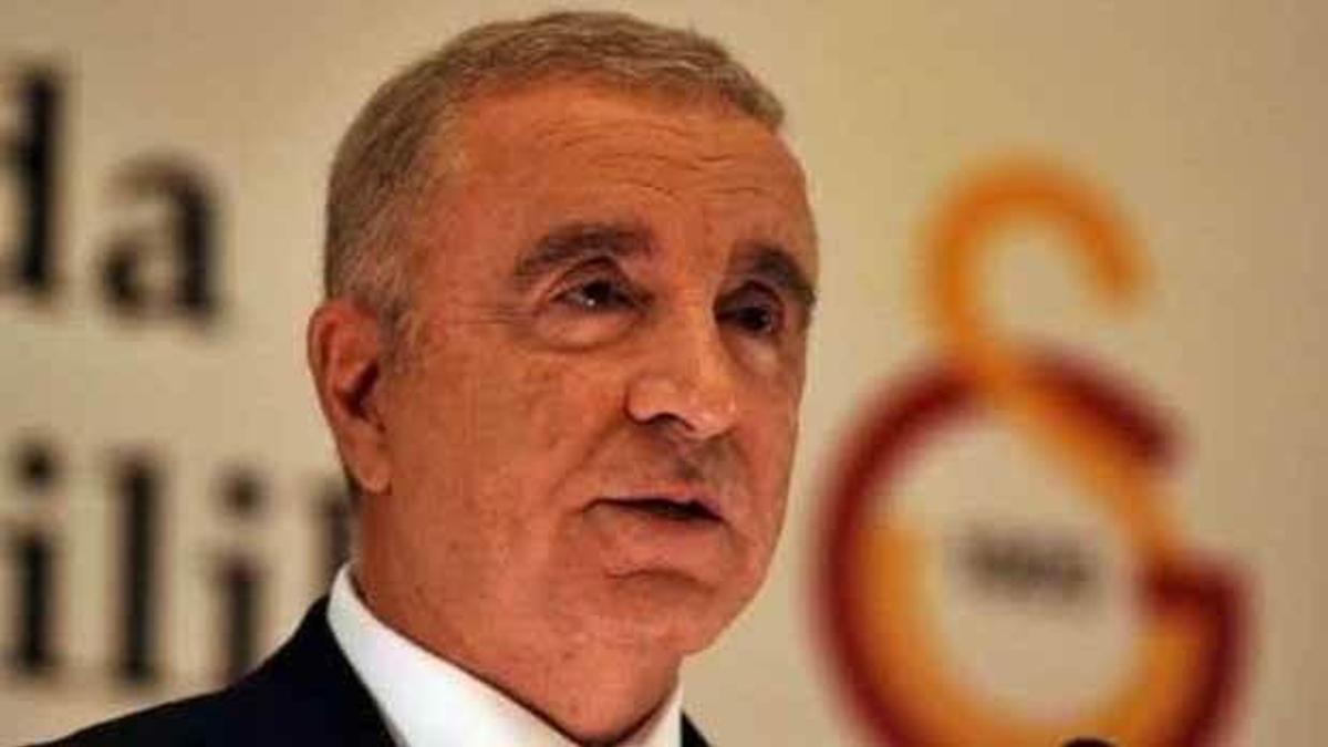 Arabası yumruklandı!
