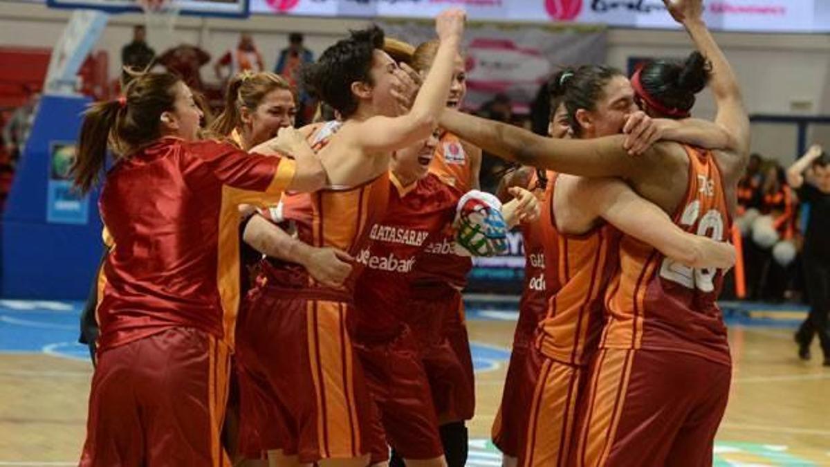 Ve Dişi Aslanlar finalde!