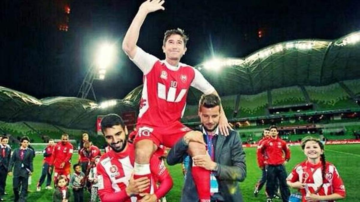 Futbolu resmen bıraktı!