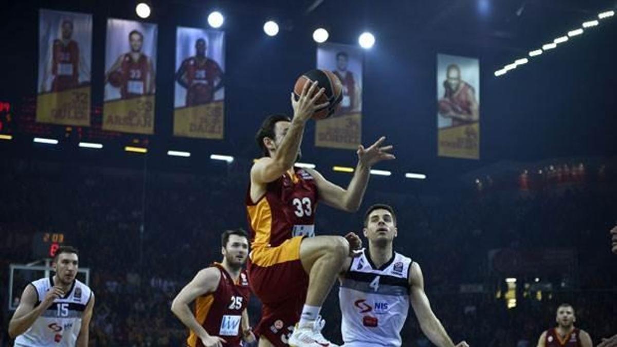 G.Saray Barça'ya konuk oluyor