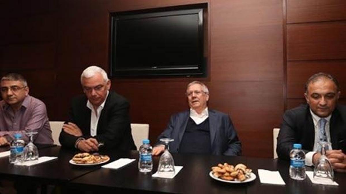 Aziz Yıldırım'dan Alex açıklaması!