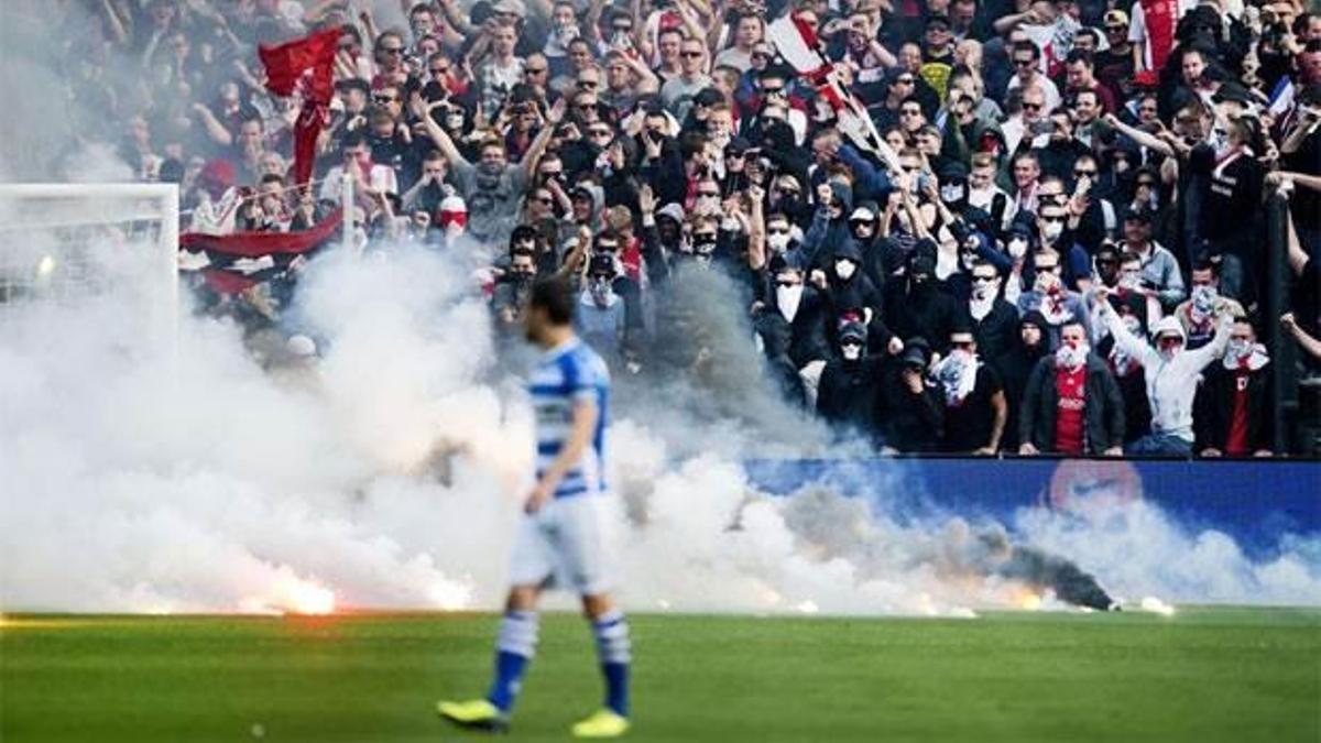 Ajaxlı taraftarlara maç yasağı