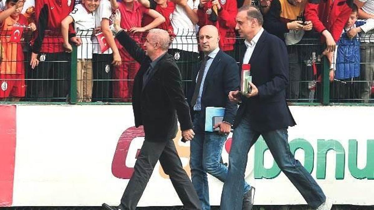 Ne yapsak olmuyor