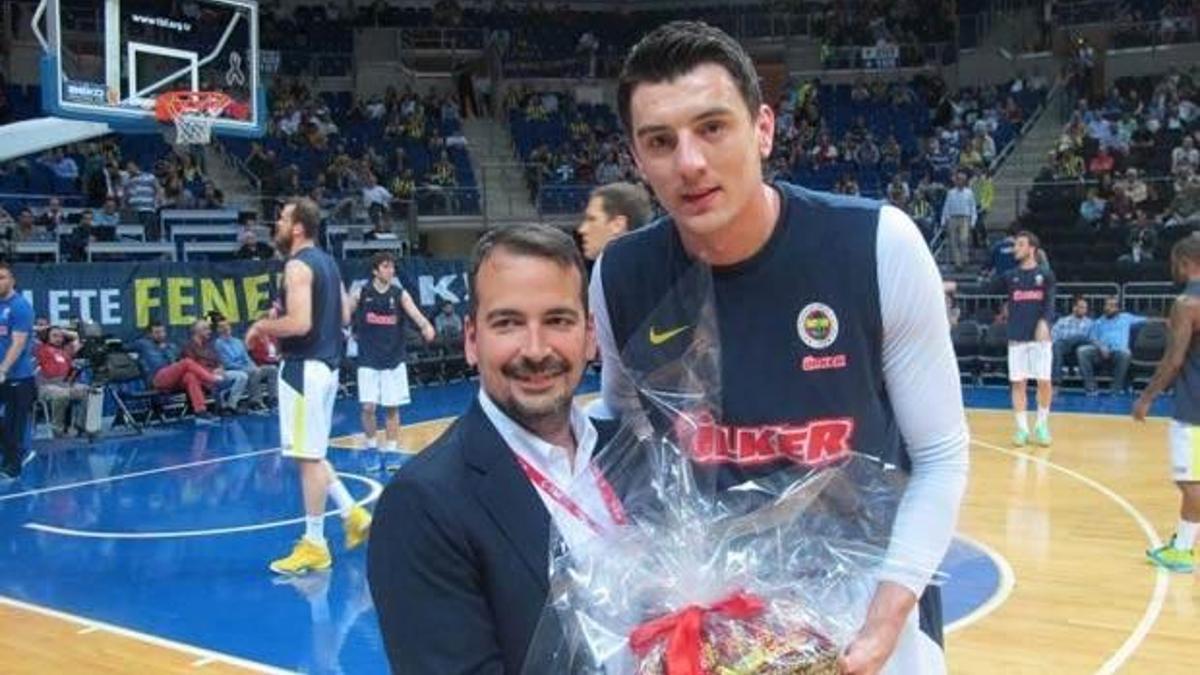 Kime 'fahişe' dedi?