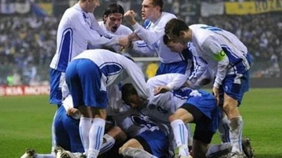 Bosna Santos'u farklı geçti