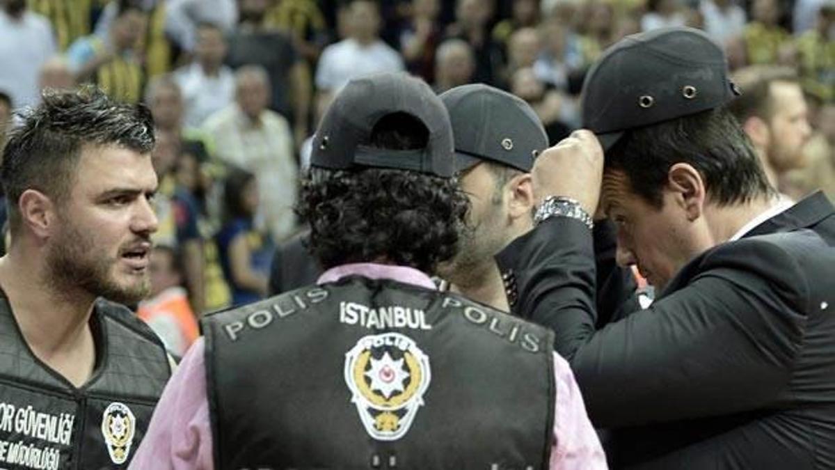 Mahmut Uslu'dan Ataman'a küfür!