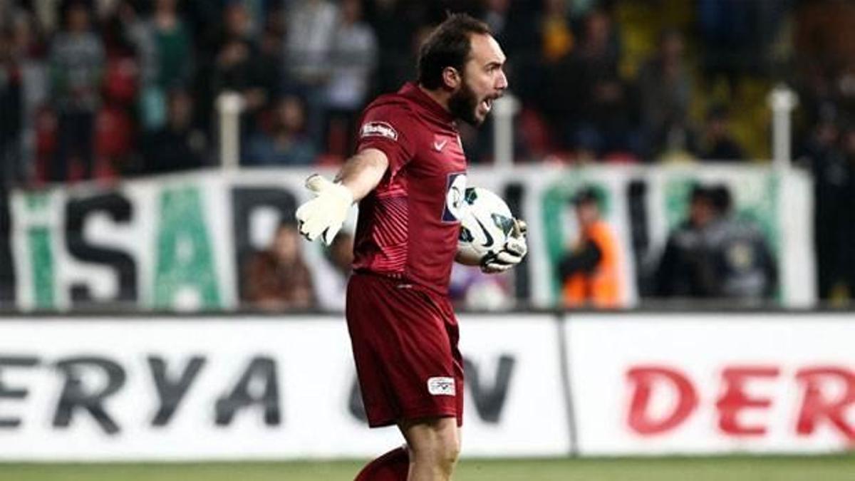 Akhisar üç isimle son kez görüşecek