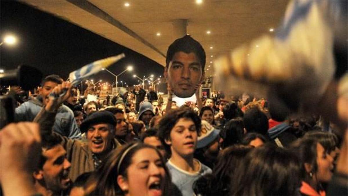 Uruguay'da Suarez seferbirliği