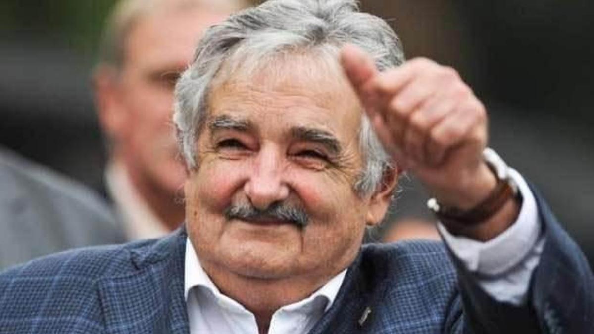 Canlı yayında küfretti!