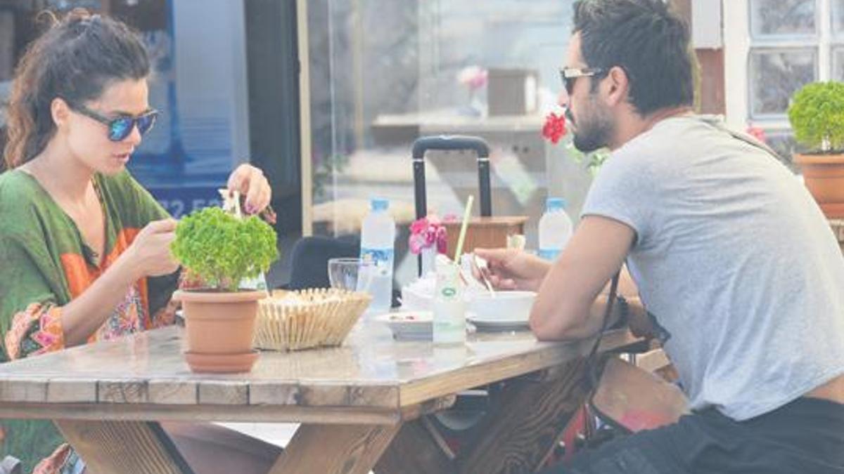 Açık havada da sigara içme yasağı geliyor