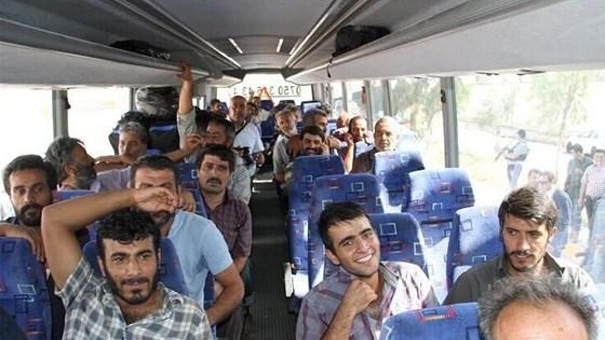 Türk şoförleri Erbil Başkonsolosu teslim aldı!