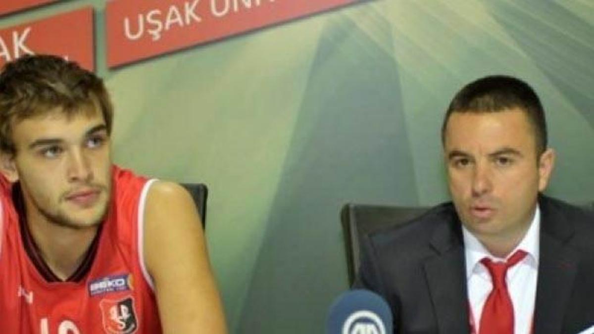 Uşak Sportif'te iç transfer
