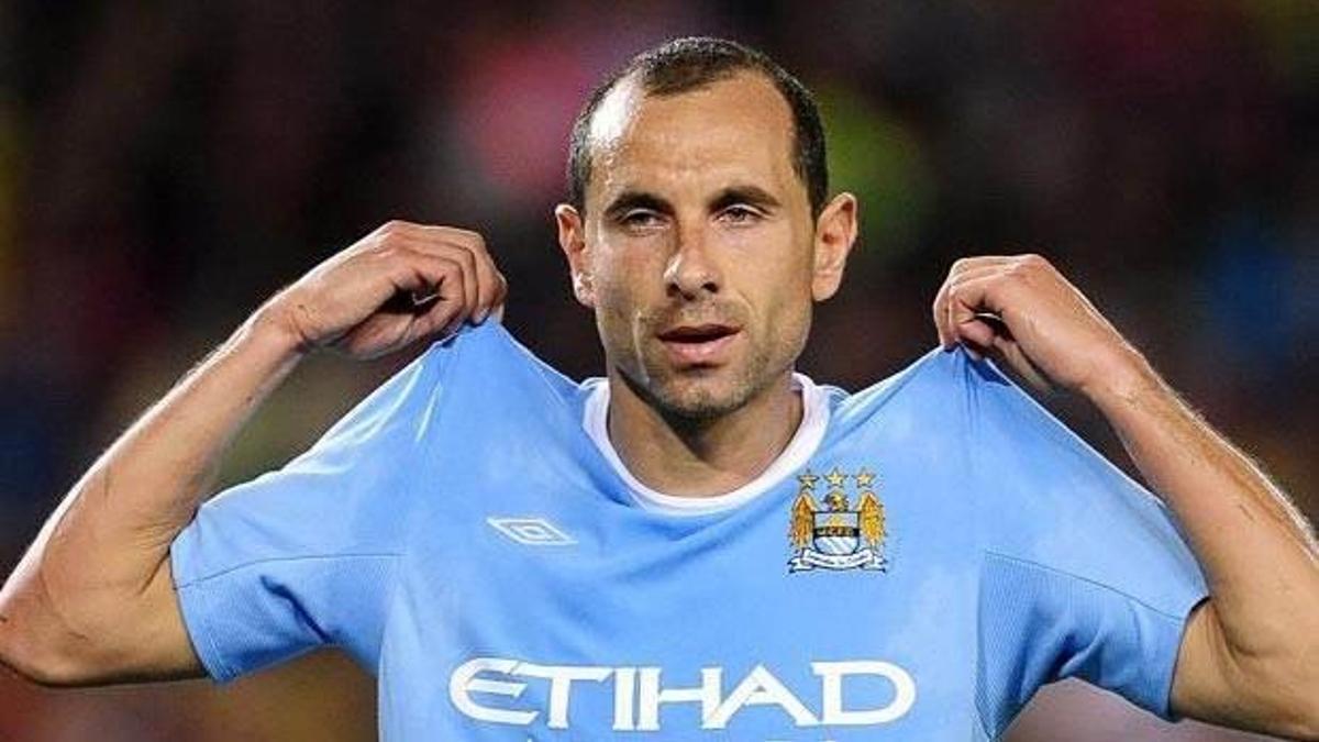 Futbolu bıraktı!