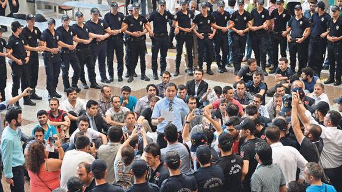 Bayrama adliyede girdiler!