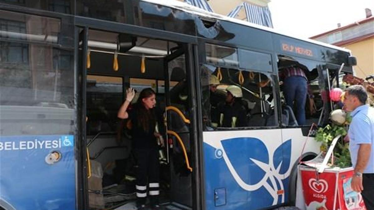 PlayStation yine Xbox'la arayı açtı?