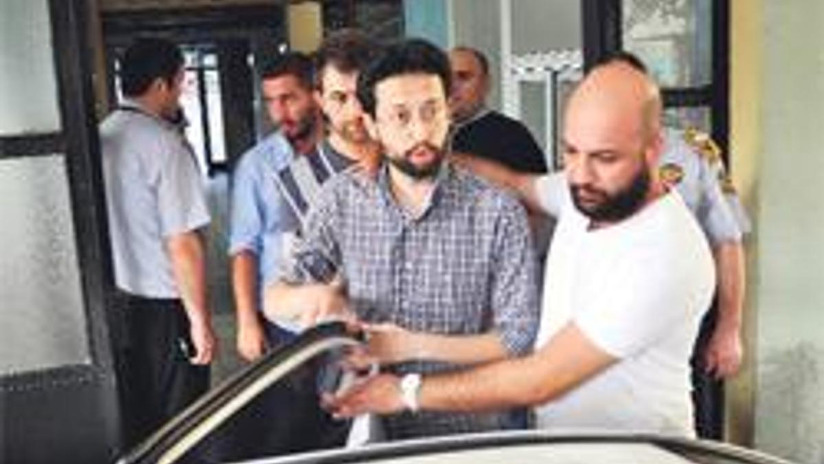 ‘Paralel’de 2. dalga komiserleri vurdu’
