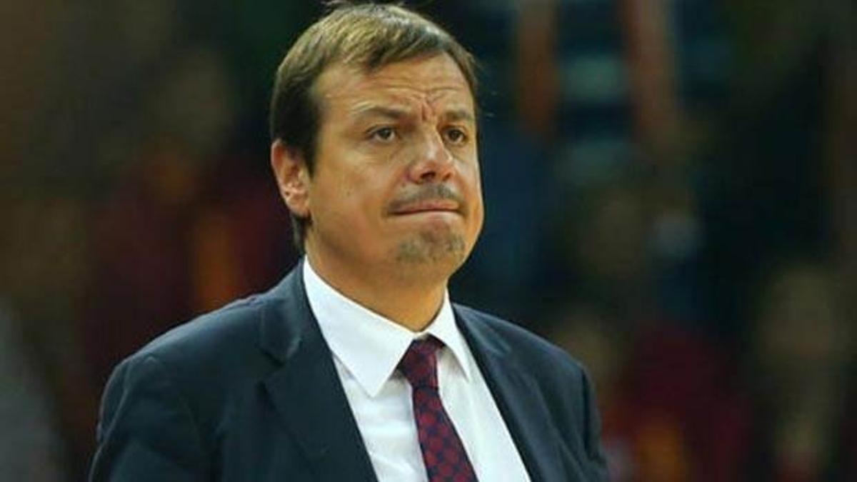 Ergin Ataman'a destek