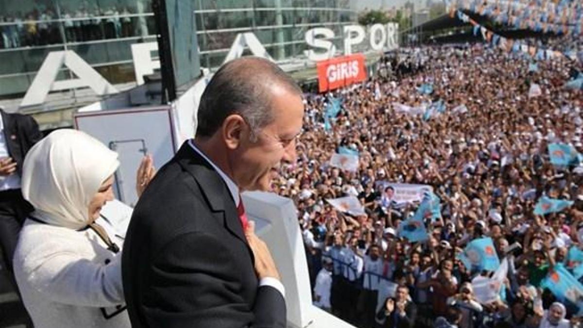 AK Parti'de büyük gün! Başbakan son kez...